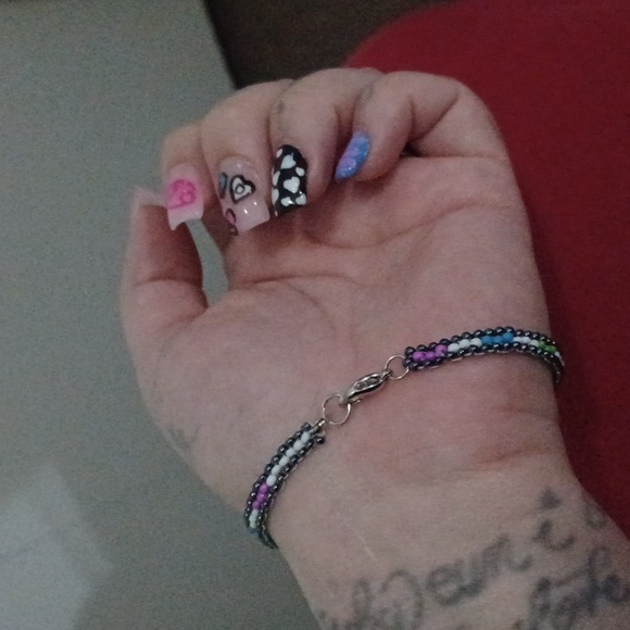 Flat beaded fitted bracelet - Picture 3 of 3